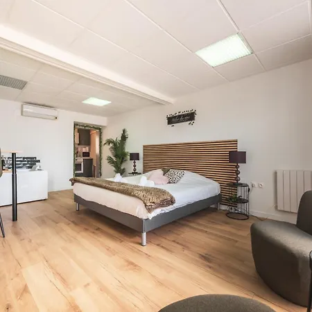 Nouveau - Jungle Romantique - Jacuzzi Appartement